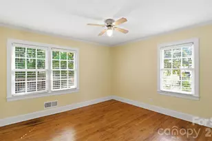 1004 S South St, Gastonia, NC 28052 - Photo 17