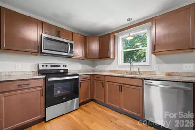 934 Fairview Drive SW, Lenoir, NC 28645 - Photo 7