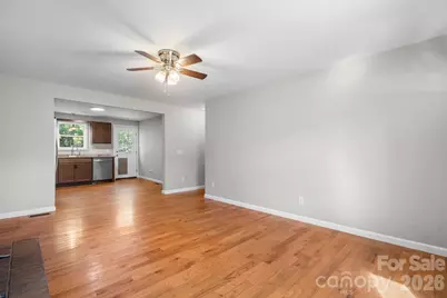 934 Fairview Drive SW, Lenoir, NC 28645 - Photo 5