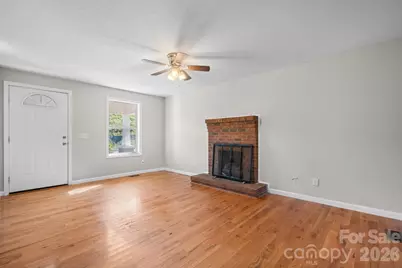 934 Fairview Drive SW, Lenoir, NC 28645 - Photo 3