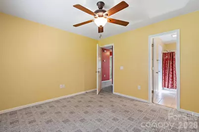 25 Village Street, Clyde, NC 28721 - Photo 9