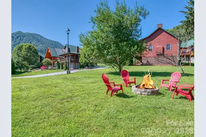 547 Panoramic Loop, Maggie Valley, NC 28751 - Photo 7