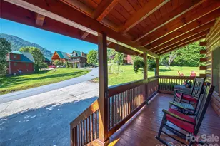547 Panoramic Loop, Maggie Valley, NC 28751 - Photo 9