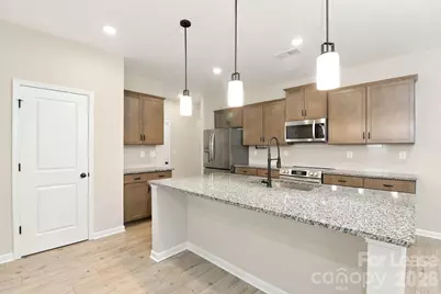 6151 Moonview Court, Charlotte, NC 28212 - Photo 7