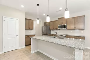 6151 Moonview Ct, Charlotte, NC 28212 - Photo 7