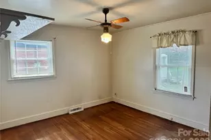 1435 Dean St, Charlotte, NC 28216 - Photo 15