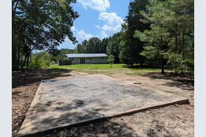 1859 Rollins Drive, Catawba, NC 28609 - Photo 9