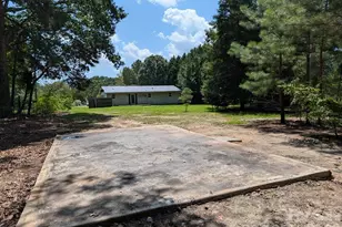 1859 Rollins Dr, Catawba, NC 28609 - Photo 9