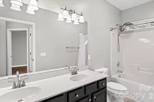 10305 Flat Stone Rd, Charlotte, NC 28213 - Photo 9