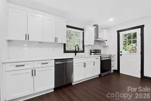2736 Royston Rd, Charlotte, NC 28208 - Photo 15
