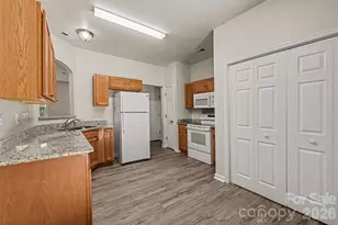 4731 Canipe Dr, Charlotte, NC 28269 - Photo 9