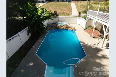 6391 Cathedral Drive, Hickory, NC 28601 - Photo 15