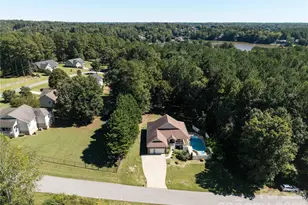 6391 Cathedral Dr, Hickory, NC 28601 - Photo 3