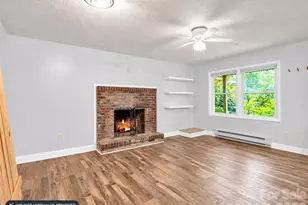 697 Courtney Dr, Hendersonville, NC 28792 - Photo 5