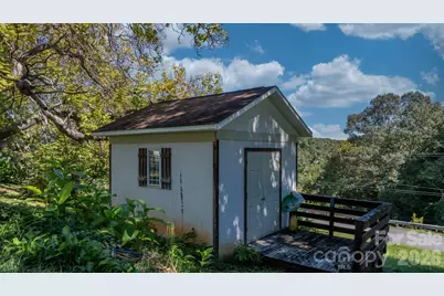 102 Lake Drive, Rhodhiss, NC 28601 - Photo 25