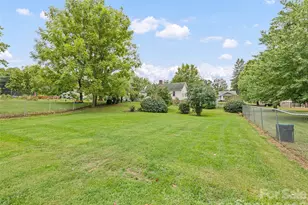 102 W Marshall St, Waynesville, NC 28786 - Photo 9