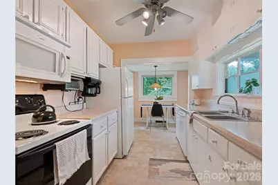 102 W Marshall Street, Waynesville, NC 28786 - Photo 17