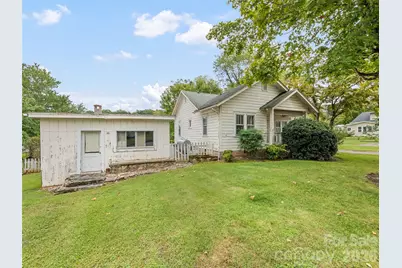 102 W Marshall Street, Waynesville, NC 28786 - Photo 1