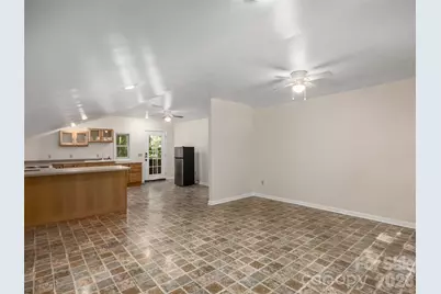 623 Owensby Road, Hendersonville, NC 28792 - Photo 33