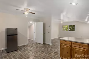 623 Owensby Rd, Hendersonville, NC 28792 - Photo 31