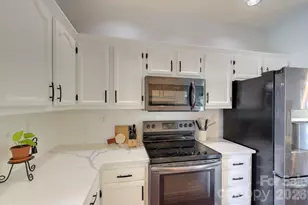 60 Golden Ln, Leicester, NC 28748 - Photo 21