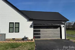 60 Golden Ln, Leicester, NC 28748 - Photo 3