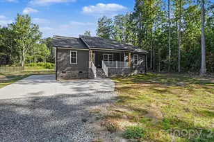 1815 Hollywood Dr, Salisbury, NC 28144 - Photo 3