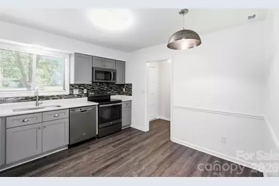 5921 Falstaff Drive, Charlotte, NC 28227 - Photo 15