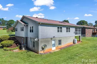 1323 Havenwood Dr, Morganton, NC 28655 - Photo 7