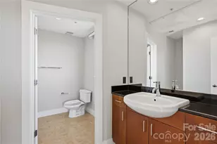 505 E 6th St, Charlotte, NC 28202 - Photo 13