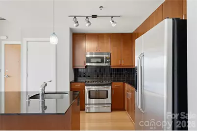 505 E 6th Street #1406, Charlotte, NC 28202 - Photo 9