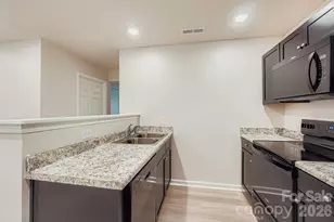 1761 J Julian Ln, Charlotte, NC 28208 - Photo 7