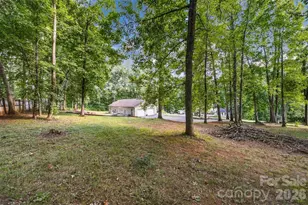 1636 Wellington Ave, Newton, NC 28658 - Photo 23