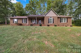 1636 Wellington Ave, Newton, NC 28658 - Photo 1