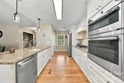 1636 Wellington Avenue, Newton, NC 28658 - Photo 9