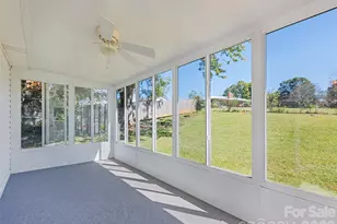 158 Candlelight Cir, Clyde, NC 28721 - Photo 21