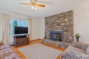 158 Candlelight Cir, Clyde, NC 28721 - Photo 11