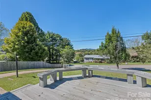 158 Candlelight Cir, Clyde, NC 28721 - Photo 9