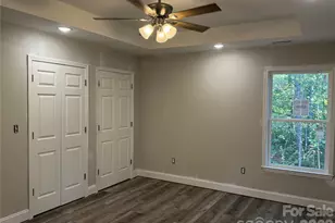 293 Jumping Branch Rd, Blacksburg, SC 29702 - Photo 9