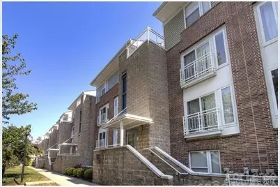 3919 Picasso Court, Charlotte, NC 28205 - Photo 3