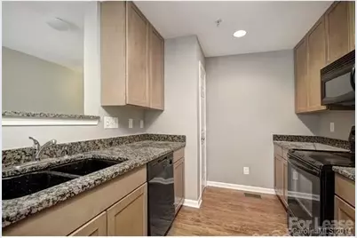 3919 Picasso Court, Charlotte, NC 28205 - Photo 5