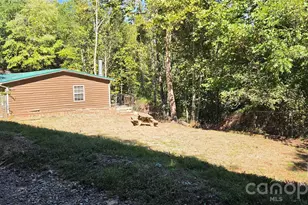 52 Tahkeyostee Rdg, Weaverville, NC 28787 - Photo 13