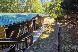 52 Tahkeyostee Rdg, Weaverville, NC 28787 - Photo 1