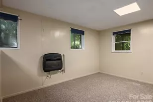 172 Long John Dr, Hendersonville, NC 28791 - Photo 23