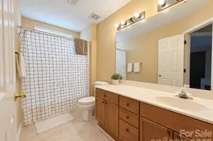 15751 Southern Garden Ln, Charlotte, NC 28278 - Photo 17