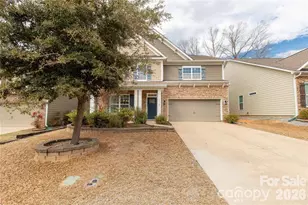 1372 Rainier Dr, Fort Mill, SC 29708 - Photo 3
