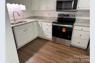 7105 Quail Meadow Lane, Charlotte, NC 28210 - Photo 11