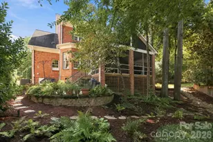 3716 Eastover Hills Ct, Charlotte, NC 28211 - Photo 5