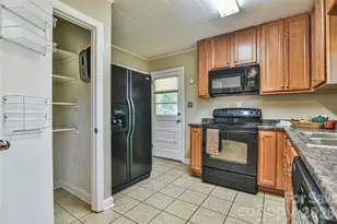 505 Monte Vista Rd, Candler, NC 28715 - Photo 11