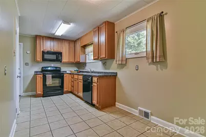 505 Monte Vista Road #B, Candler, NC 28715 - Photo 9